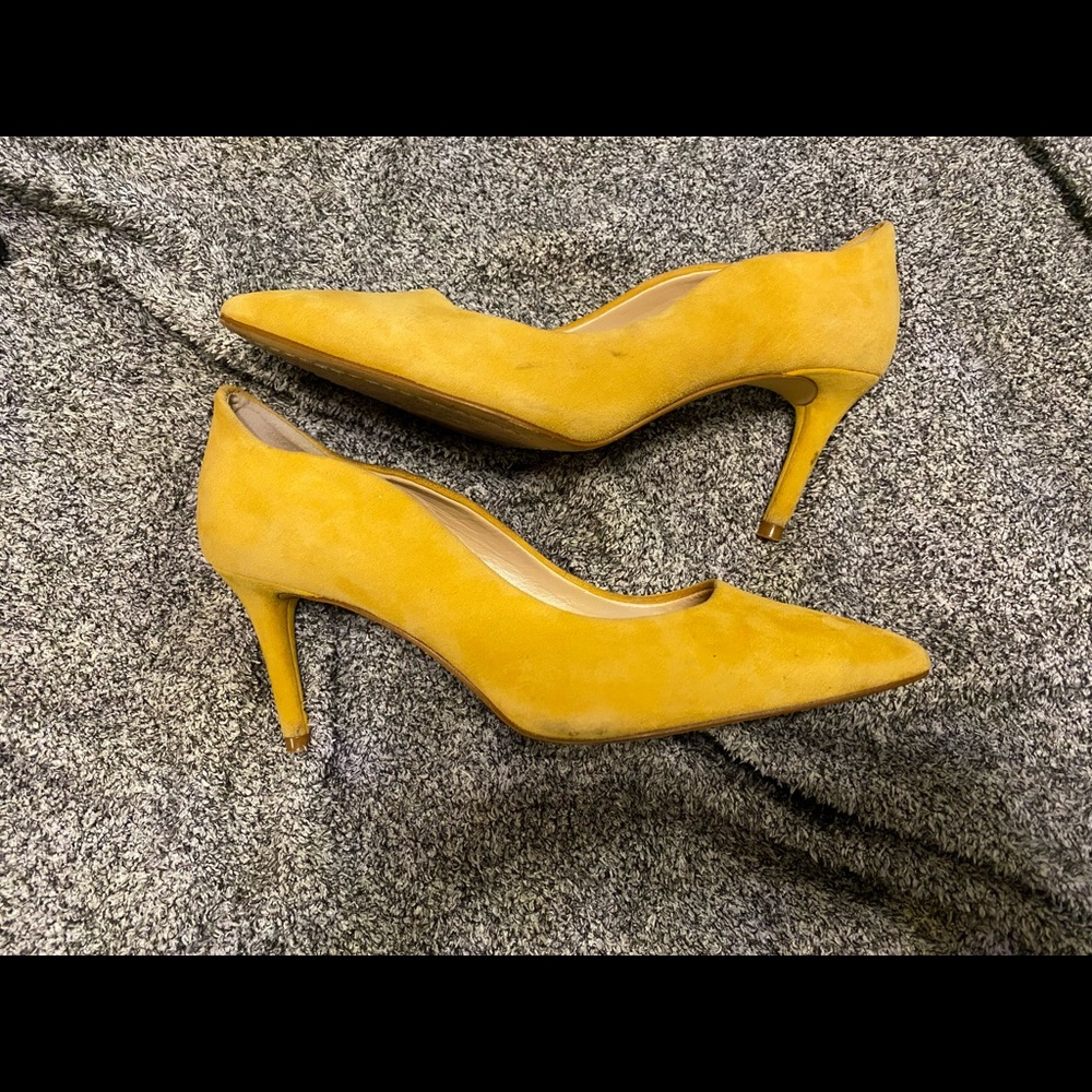 Good condition Vince Camuto yellow heels